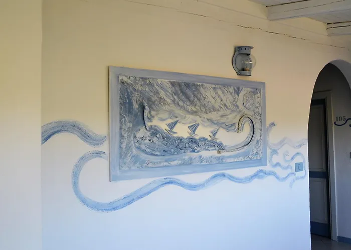 Il Timone Отель Ольбия