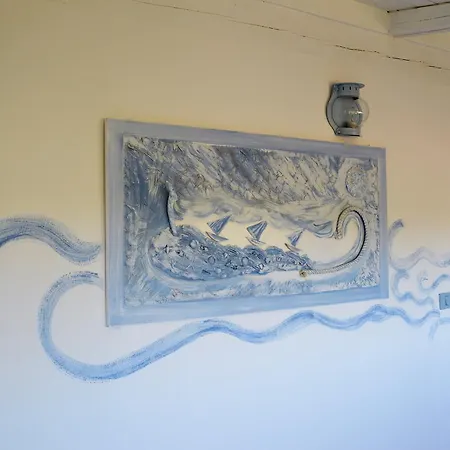 Il Timone فندق أولبيا