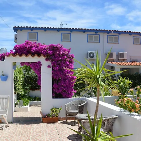 Il Timone فندق أولبيا